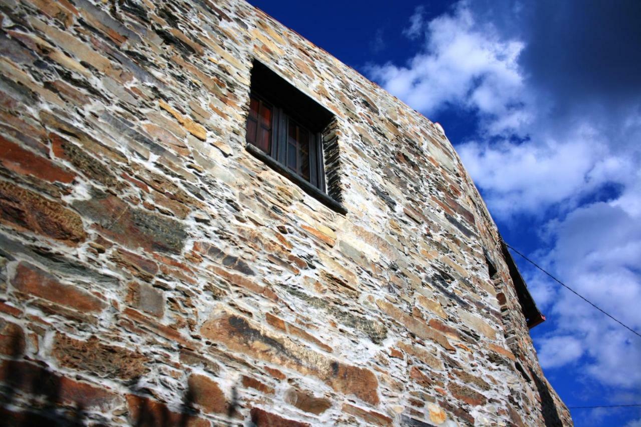 Casas De Pedra Hotel Proenca-a-Nova Exterior photo
